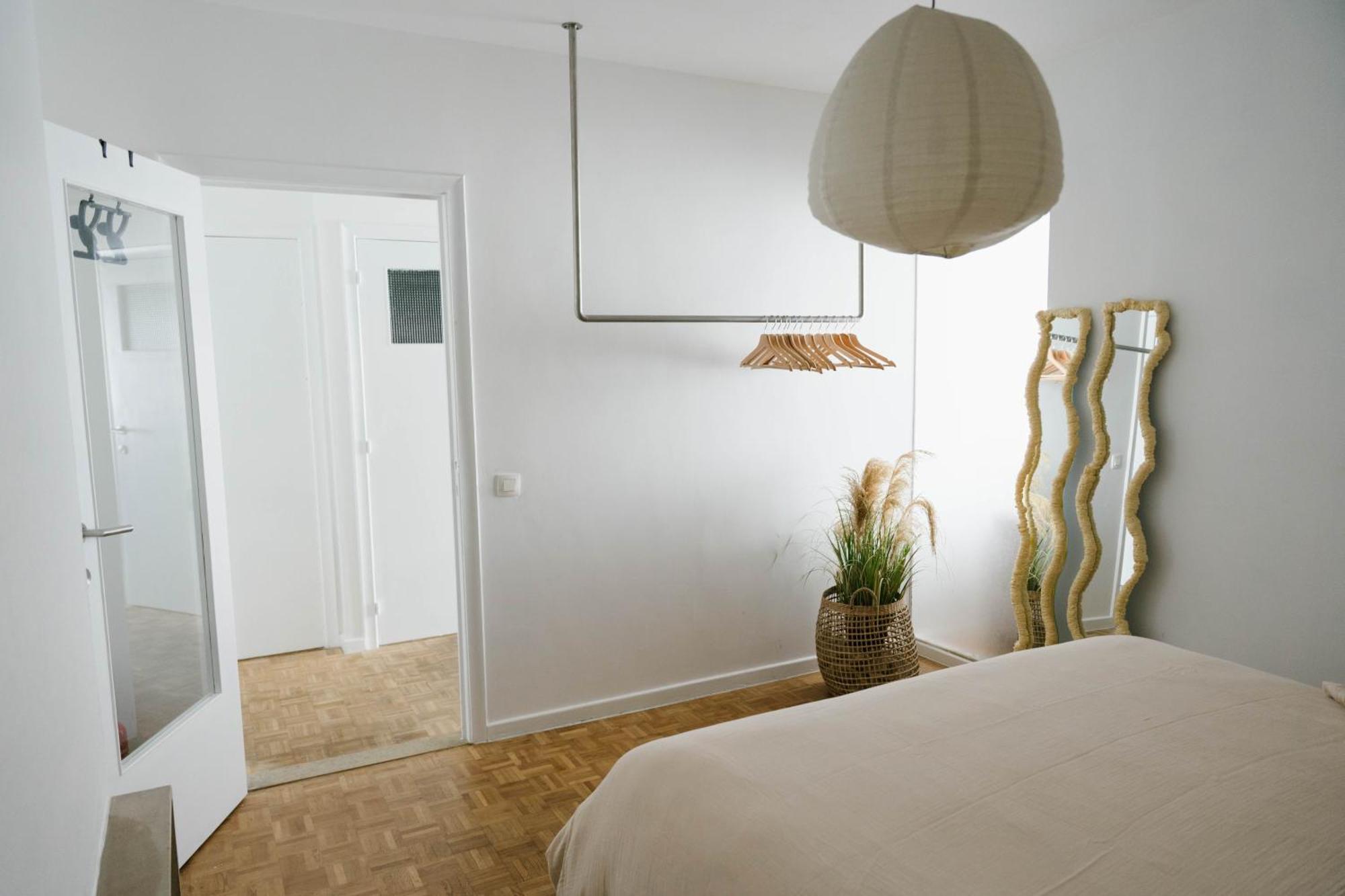 Centrally Located Apartment Close To The Beach Остенде Екстер'єр фото