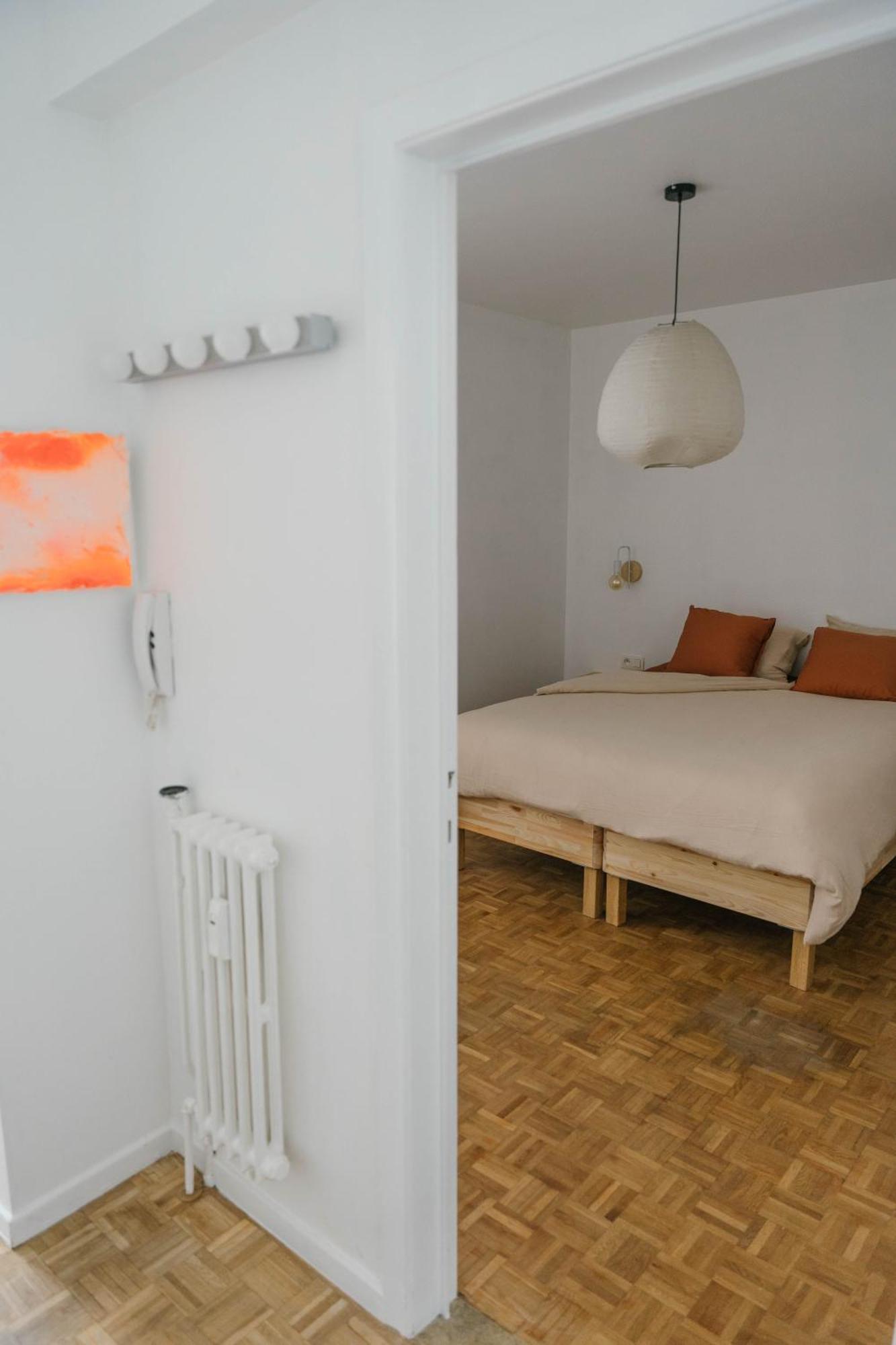 Centrally Located Apartment Close To The Beach Остенде Екстер'єр фото